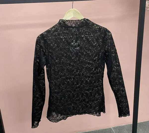 Lace_Top_Olivia