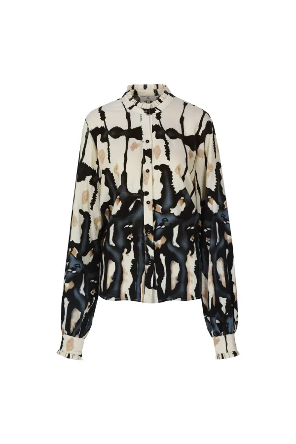 Lara_blouse_Sand_Light_Jeans_Blue