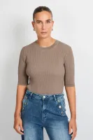 Anne_knit_pullover_Bronze_2