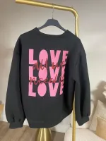 Sweater_love_1