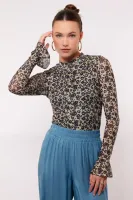 Zarah_top_Nude_Oat_Adriatic_Blue_4